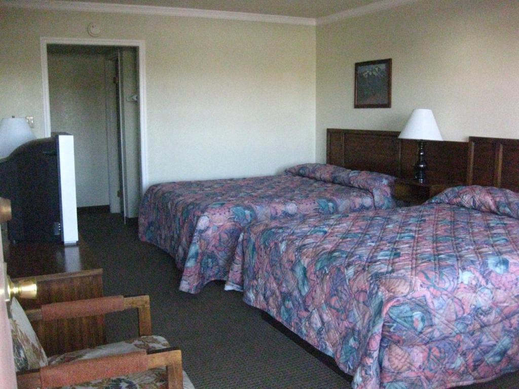 Desert Inn Motel 바스토우 객실 사진