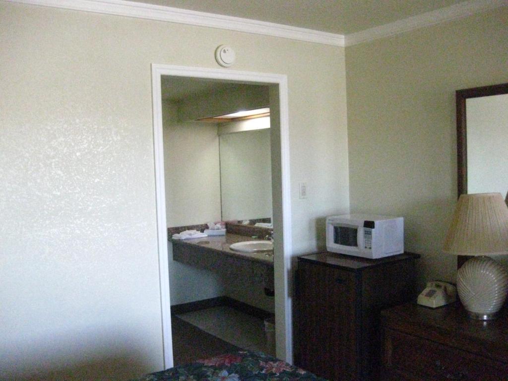 Desert Inn Motel 바스토우 객실 사진